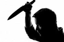 Cà Mau: 4 thanh niên đâm người đi xe máy, cướp điện thoại di động