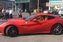 Siêu xe Ferrari F12 Berlinetta âm thầm “nhập tịch” Việt Nam