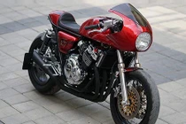 Soi Huyền thoại Honda CB400 "biến hình" cafe racer cực chất