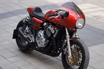Soi Huyền thoại Honda CB400 "biến hình" cafe racer cực chất