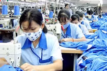 Nhiều lao động nữ xin “nghỉ hưu non” trước ngày 1/1/2018