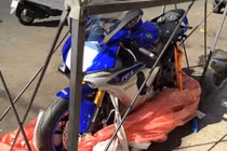 Siêu môtô YZF-R1 2015 về Việt Nam có giá gần 700 triệu đồng 