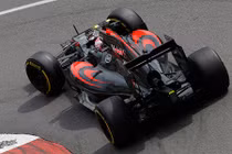 Honda cáo lỗi và hứa sẽ cải tiến động cơ cho McLaren