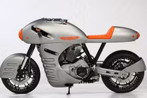 Soi chi tiết siêu môtô được gắn động cơ phản lực