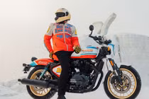 Ngắm "xế nổ" Royal Enfield Shotgun 650 đẹp mê ly chỉ 122 triệu đồng