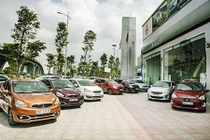 Loạt ôtô mới cắt trang bị, giảm giá “câu khách” Việt