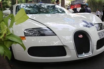 Bugatti Veyron 50 tỷ của Đặng Lê Nguyên Vũ lần đầu lăn bánh