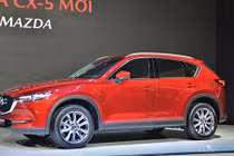 Xe ôtô tại Việt Nam "đại hạ giá", xả hàng tồn trước Tết