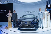 “Soi” dàn xe sang hybird tiền tỷ của Lexus tại VN