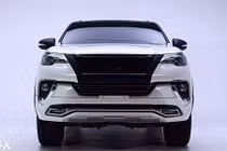 Toyota Fortuner 2017 "ngầu" hơn với gói bodykit giá rẻ