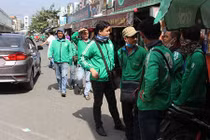 Tài xế GrabBike đình công phản đối mức chiết khấu mới