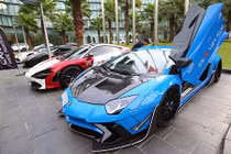 Mục sở thị dàn siêu xe trăm tỷ đổ bộ Hà Nội 