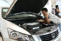 Giảm giá “sấp mặt”, thị trường ôtô Việt vẫn tụt dốc 