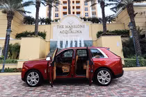 Mua nhà được tặng miễn phí siêu SUV Rolls-Royce và Lamborghini