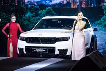 Jeep Grand Cherokee gần 7 tỷ ra mắt Việt Nam giữa "bão" triệu hồi