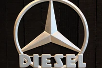 Đến lượt Mercedes-Benz bị tố gian lận khí thải 