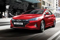 Hyundai Elantra Sport 2019 "chốt giá" từ 520 triệu đồng