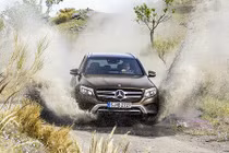 Sửa vi sai cầu trước Mercedes GLC, cao nhất đến 170 triệu đồng