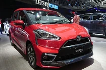 Xe 7 chỗ Toyota Sienta 2018 giá chỉ 567 triệu đồng