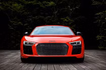 Audi R8 Coupé 2016 chính hãng "cập cảng" Việt Nam
