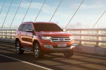 Ford Việt Nam giảm giá kịch sàn Everest là "tin vịt"