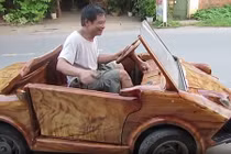 Nông dân Sơn Tây chế “siêu xe gỗ”... Lamborghini 