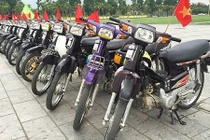 Hàng trăm xe Honda Dream II “náo loạn” Vĩnh Phúc