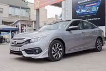 Kia Cerato và Honda Civic bản "rút gọn" đắt hàng nhờ giá rẻ
