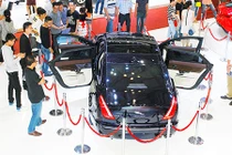 Giá xe ôtô giảm mạnh, người tiêu dùng Việt vẫn thờ ơ