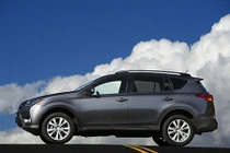 Toyota và Nissan triệu hồi hơn 6 triệu xe dính lỗi túi khí