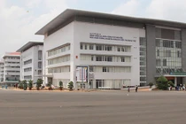 Bệnh viện nghìn tỷ mới sử dụng phải xin thêm 60 tỷ để sửa