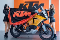 KTM 250 Adventure 2025, "xế phượt" giá rẻ chỉ 74,91 triệu đồng