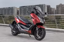 Honda ra mắt xe máy tay ga Forza 125 phiên bản 2018