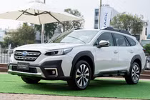 Subaru Outback ưu đãi mạnh tay tới hơn 400 triệu tại Việt Nam