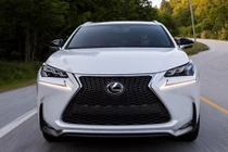 Lexus NX mới giá hơn 2 tỷ sẽ ra mắt tại VN 5/2015