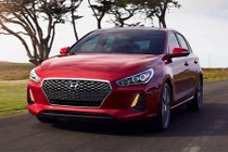 Xe Hyundai Elantra 2019 bản nâng cấp chuẩn bị ra mắt