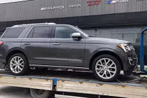 SUV hạng sang Ford Expedition gần 4 tỷ đồng tại Việt Nam 