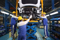 Tăng thời gian ưu đãi thuế nhập khẩu linh kiện ôtô thêm 5 năm