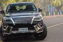 Toyota Fortuner “biến hình” xe sang Lexus giá siêu rẻ