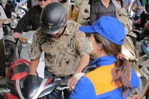 Giữ nguyên giá xăng, điều chỉnh giảm giá các mặt hàng dầu