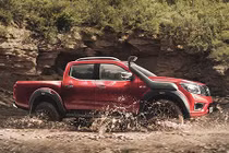 Nissan Navara of-road AT32 độ địa hình siêu hầm hố