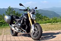 Môtô BMW R1200R giảm giá hơn 200 triệu tại Việt Nam 