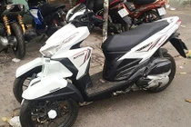 Honda Click độ 3 bánh như siêu môtô tại Sài Gòn