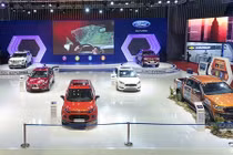 Các hãng ôtô tại Việt Nam rục rịch bán xe cho năm 2018