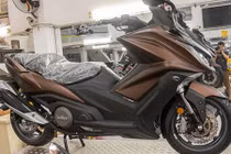 "Đập thùng" xe ga Kymco AK550 mới gần 400 triệu ở Sài Gòn