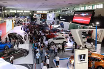 Cuối năm, người Việt đổ xô đi mua xe để “né” thuế