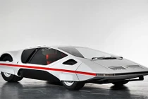 Phi thuyền Ferrari 512S Modulo tái xuất sau 50 năm