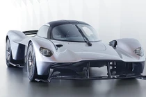 Siêu xe Aston Martin Valkyrie chạm mốc 1000 mã lực 