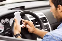 Không tin nhắn, email... nào đáng giá bằng một cuộc đời