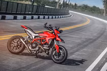 Môtô Ducati Hypermotard mới giá 487 triệu tại Sài Gòn